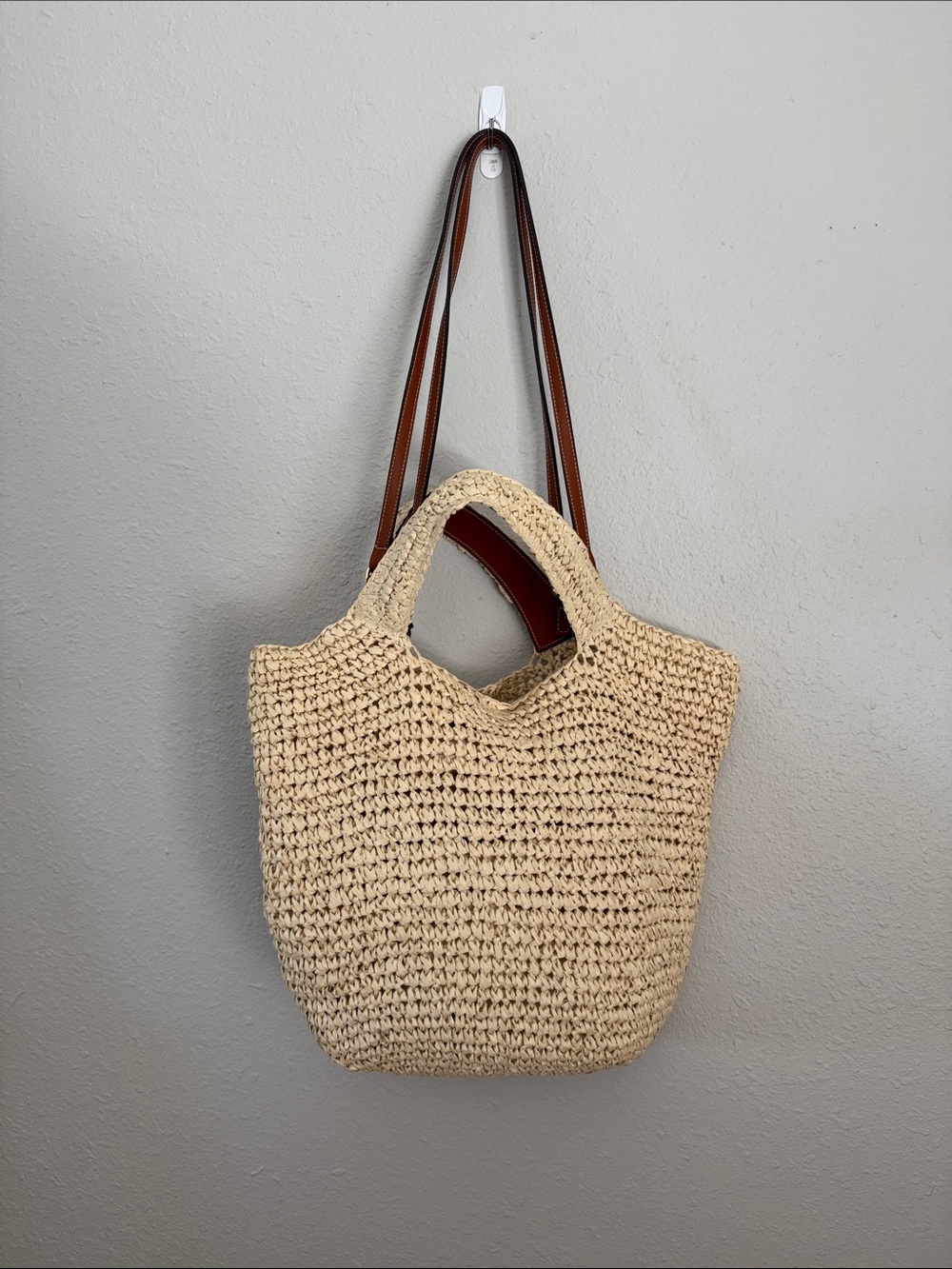 Mango Woven Straw Tote Bag with Brown faux Leather Straps - Picture 4 of 11